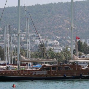 Deluxe Gulet 6 Cabins – 12 Guests