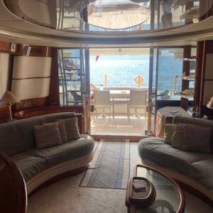 Deluxe Motoryacht 3 Cabins – 6 Guests