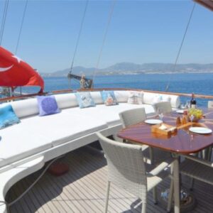 Luxury Gulet 2 Cabins – 4 Guests