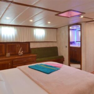 Luxury Gulet 2 Cabins – 4 Guests