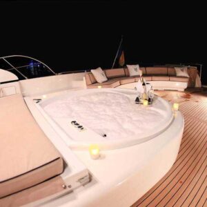 Luxury Motoryacht 4 Cabins – 8 Guests