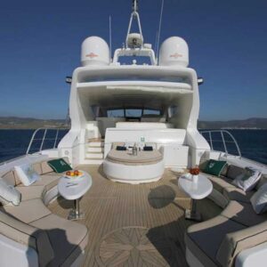 Luxury Motoryacht 4 Cabins – 8 Guests