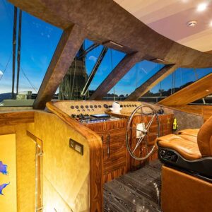 Motosailer Deluxe 5 Cabins – 10 Guests