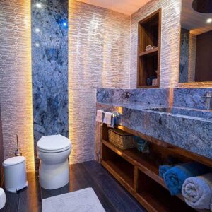 Motosailer Deluxe 5 Cabins – 10 Guests