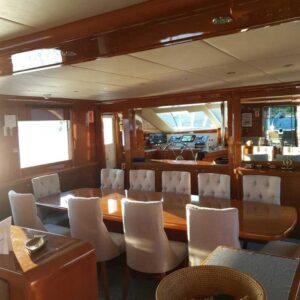 Motosailer Luxury 6 Cabins – 12 Guests