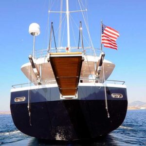 Motosailer Luxury 6 Cabins – 12 Guests